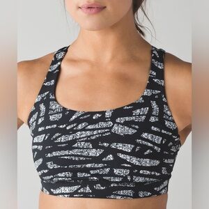 Lululemon energy bra size 6